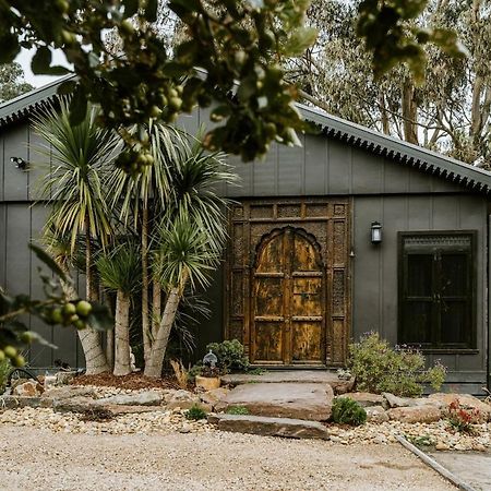 Launching Place The Temple - Country Farm Retreat 빌라 외부 사진