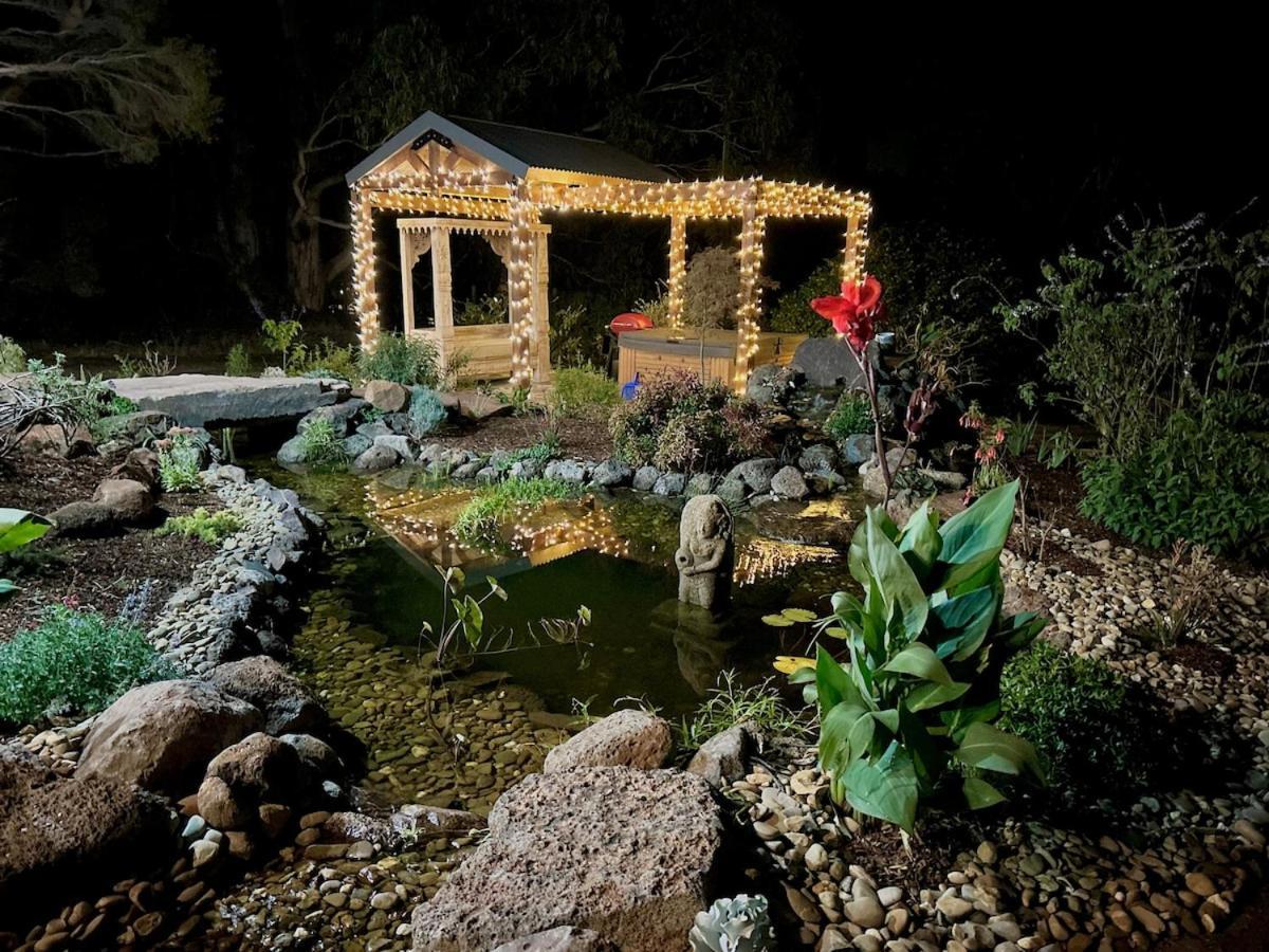 Launching Place The Temple - Country Farm Retreat 빌라 외부 사진