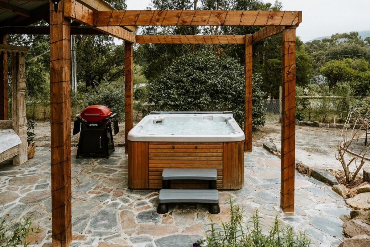 Launching Place The Temple - Country Farm Retreat 빌라 외부 사진